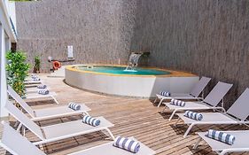 Villa Doris Suites